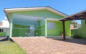 Casa para aluguel de veraneio em Torres